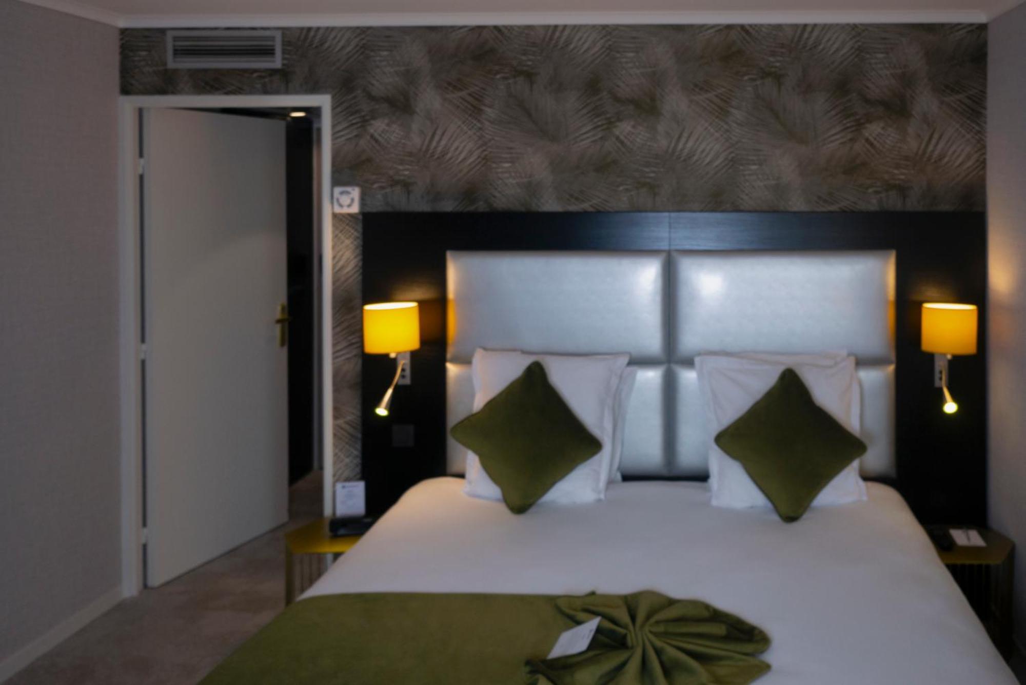 Standaard Tweepersoonskamer met 1 of 2 Bedden en Slaapbank